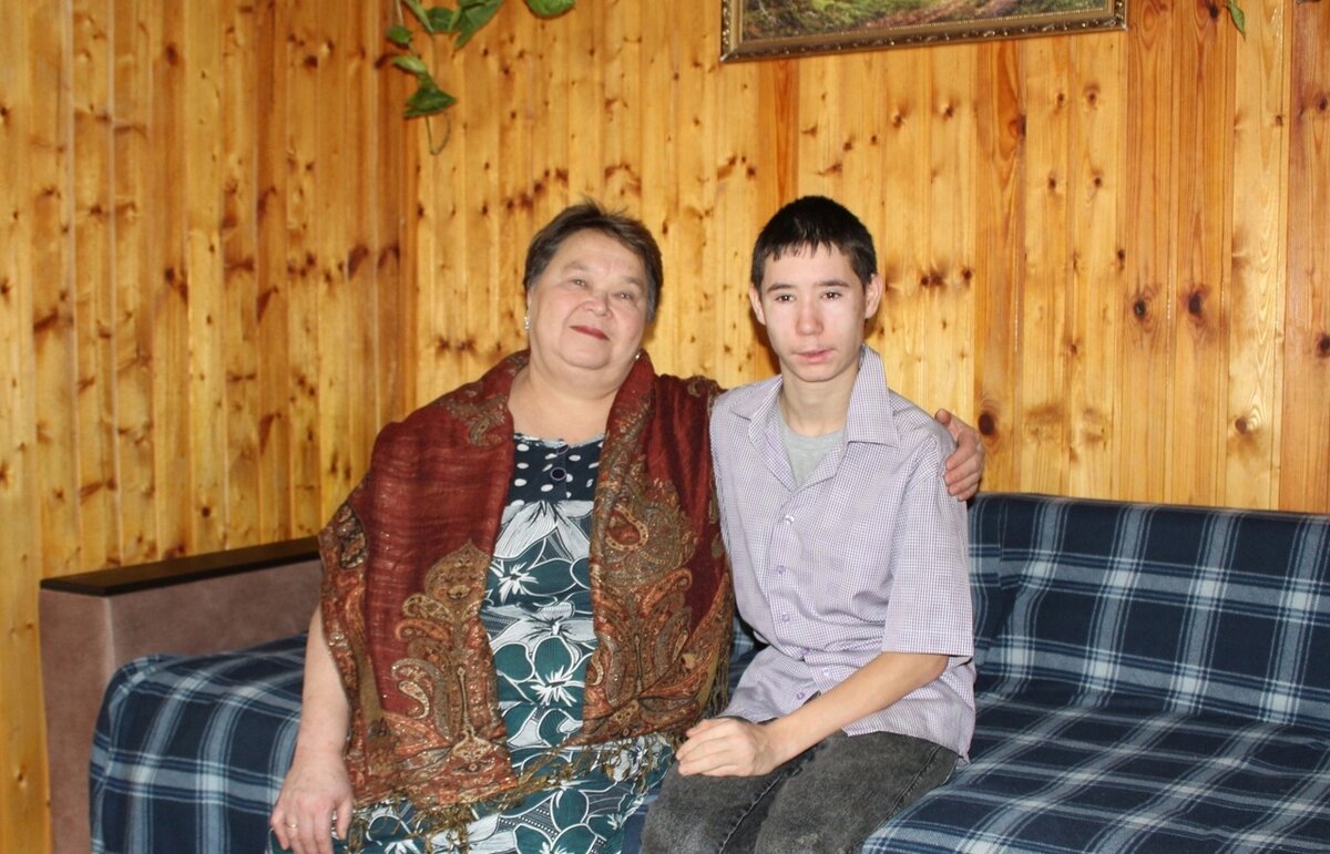 Ольга Каликаева с приемным сыном Яном