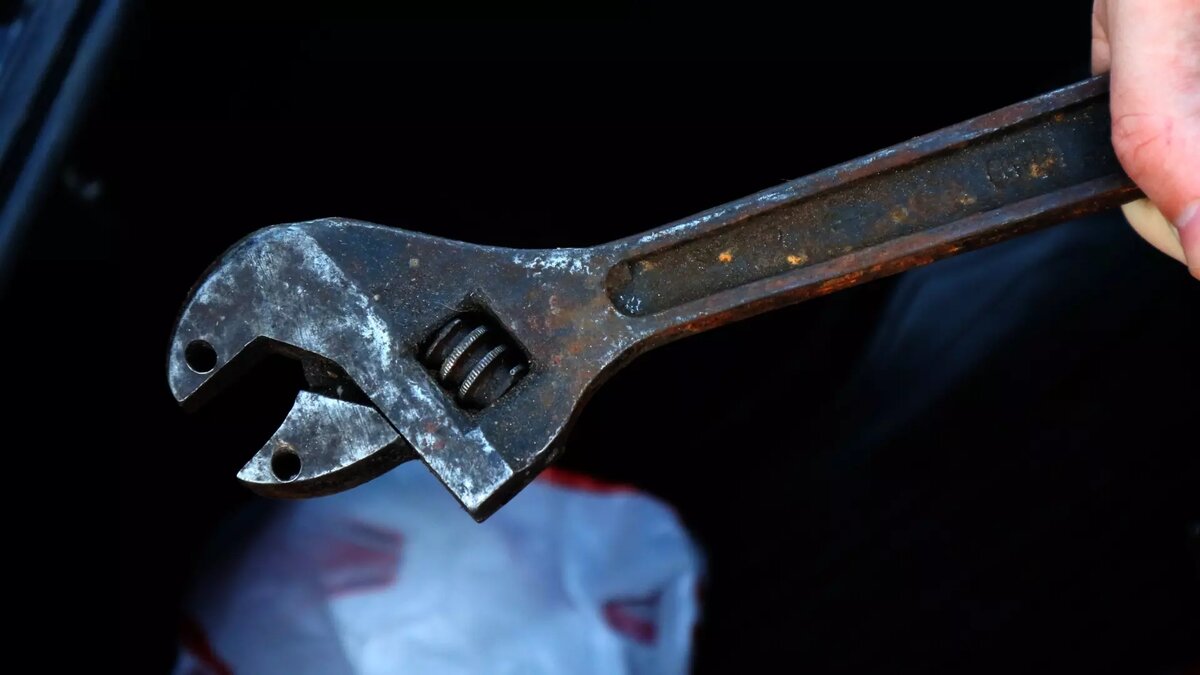     Попасть на один из крупнейших островов Ладоги не предоставлялось возможным из-за поломки на мосту, об этом стало известно из соцсетей.