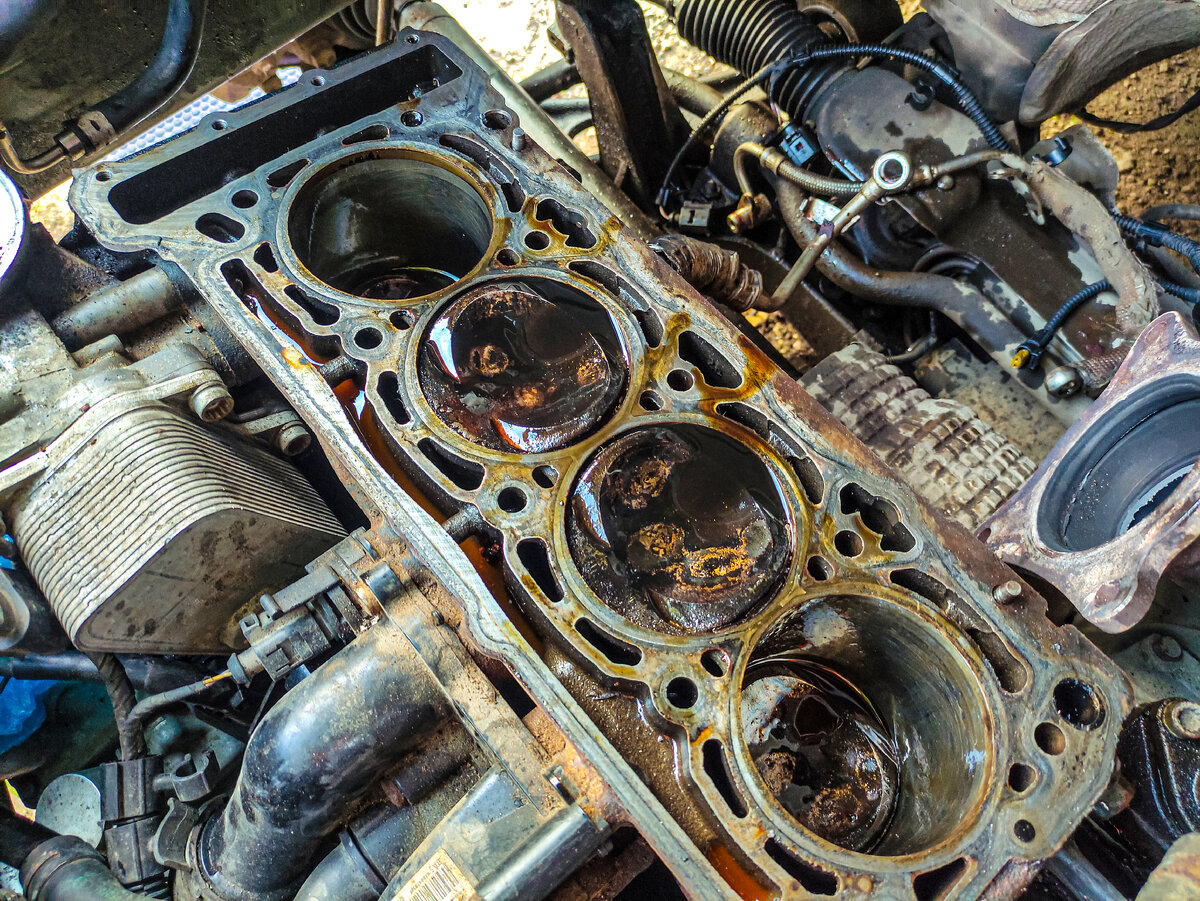 1.8 TSI BZB - двигатель EA888 первого поколения с чугунным блоком