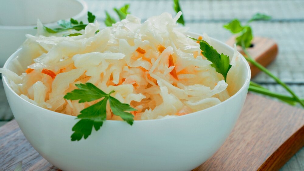 Отличная закуска из квашеной капусты