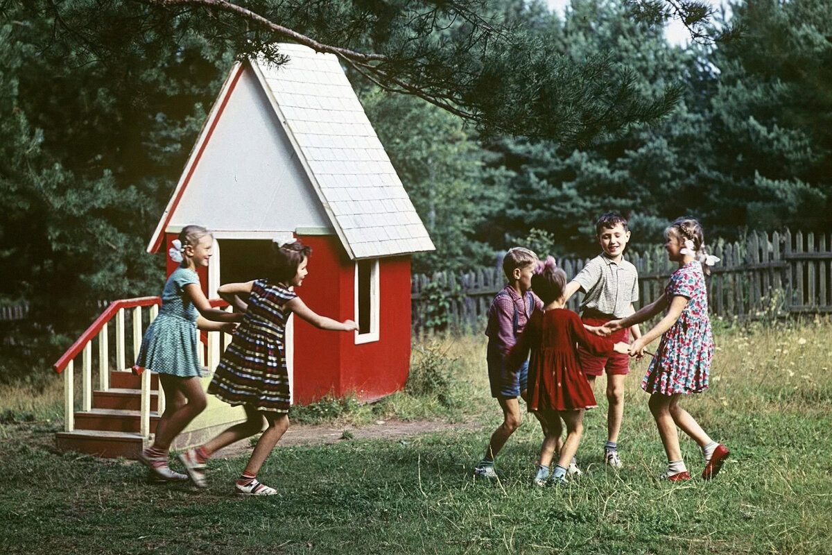 советские игры дома. счастливое советское детство. советские детские кружки. советские игры дома. дворовые игры нашего детства ссср.