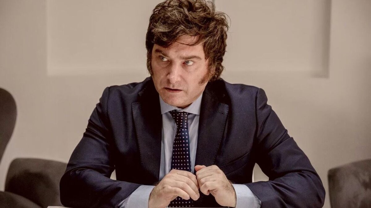 Хавьер Милей