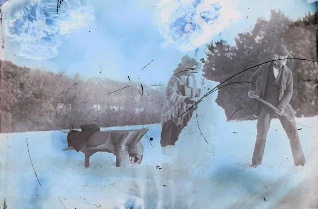 Первая фотография снеговика (1853 год) 