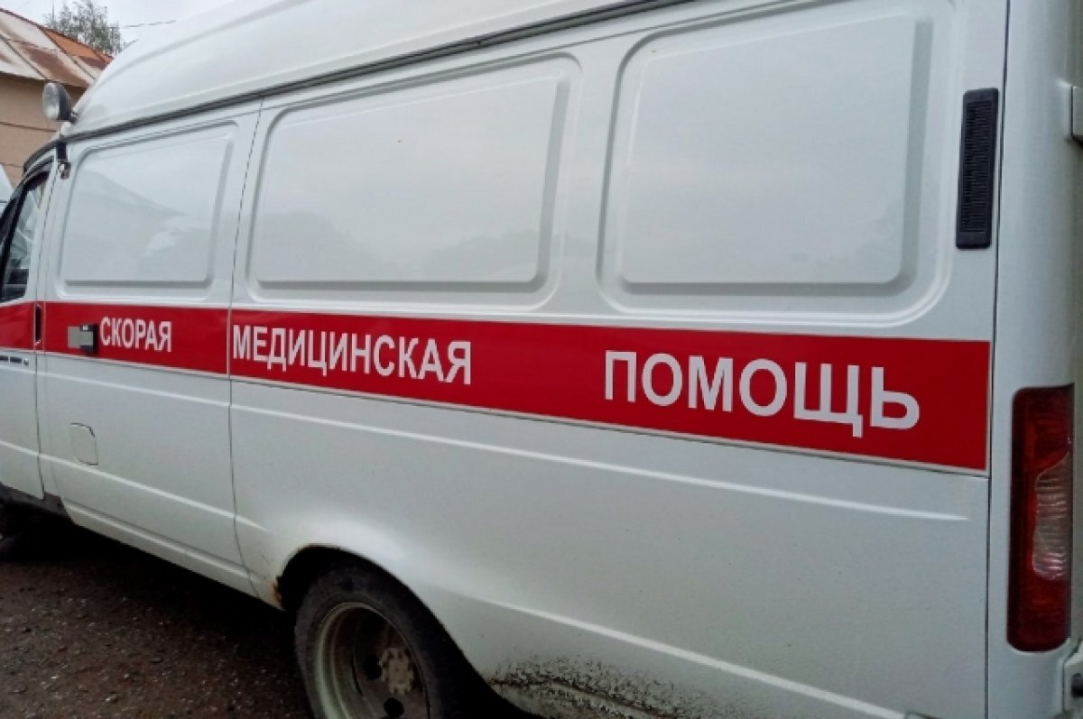    На Московском шоссе «Хонда» влетела в трамвай: пострадала женщина
