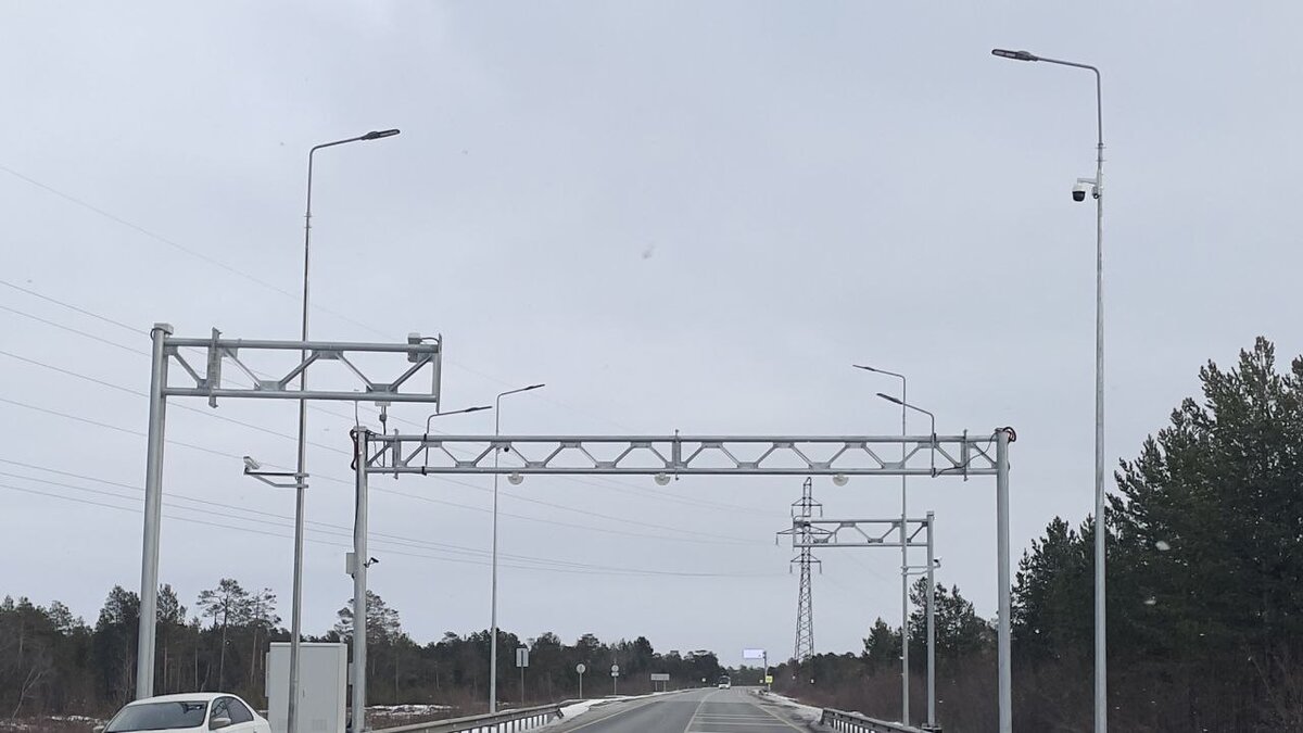    В Сургутском районе сохранять дороги помогают цифровые технологии