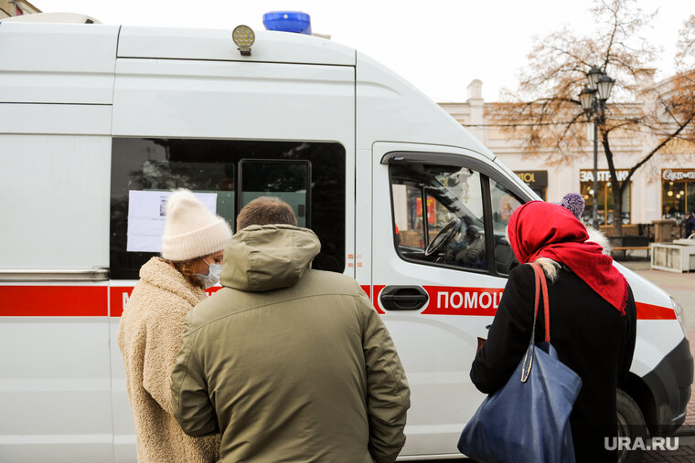    Коронавирус находят все у большего числа тюменцев (архивное фото)