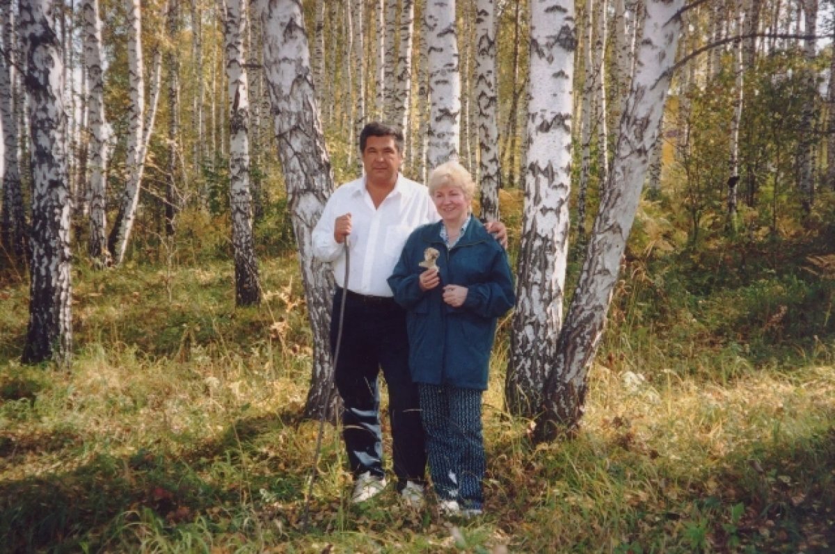    Тулеев с женой Эльвирой Фёдоровной.