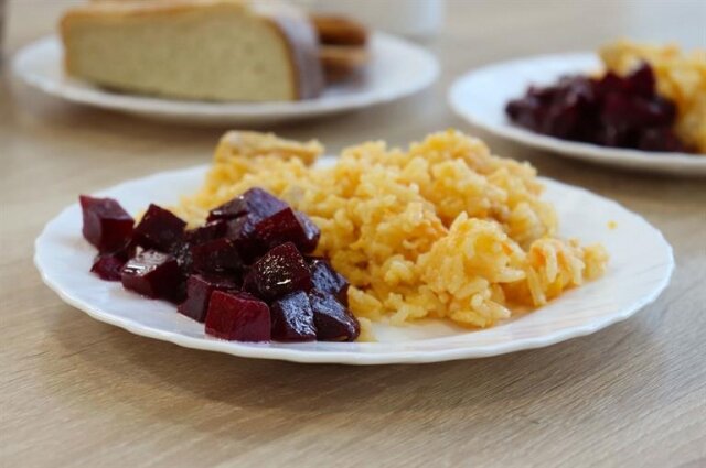    Детям такие завтраки пришлись по вкусу. Фото: Администрация Красноярска