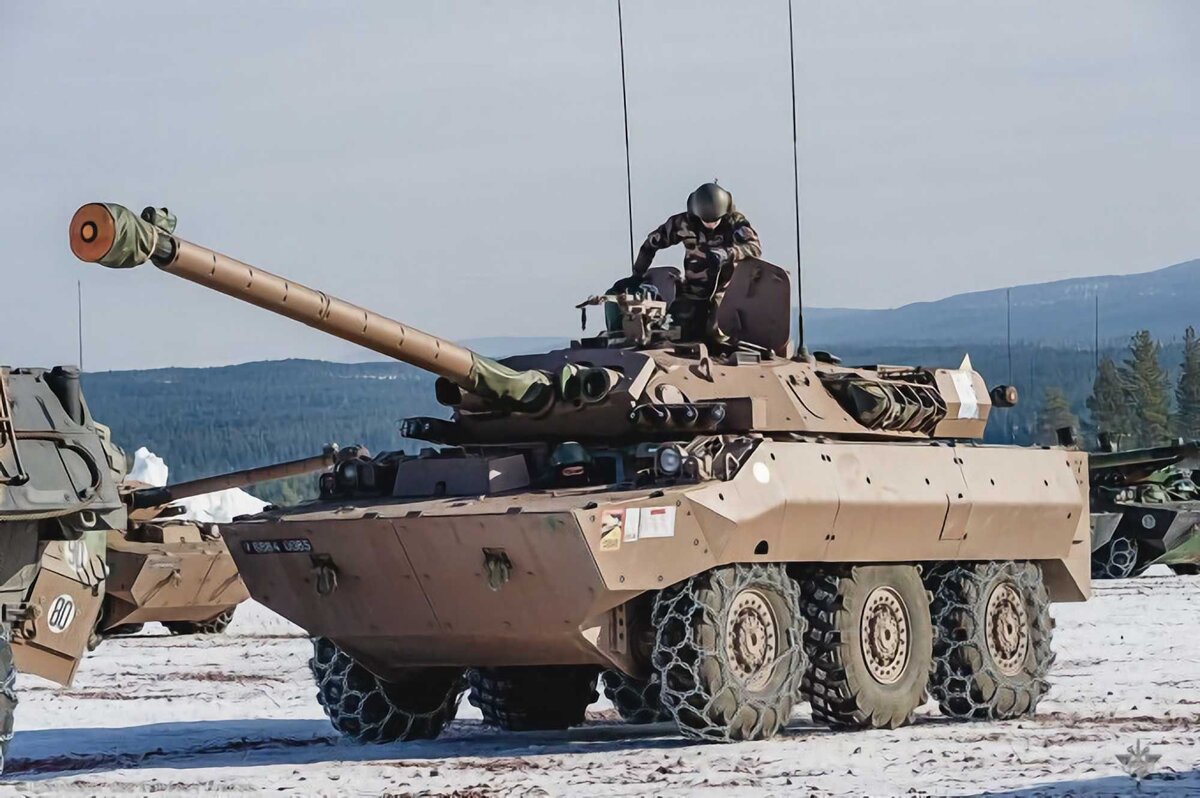 Французский колёсный танк. AMX-10RC.  фото: картинки  яндекса.