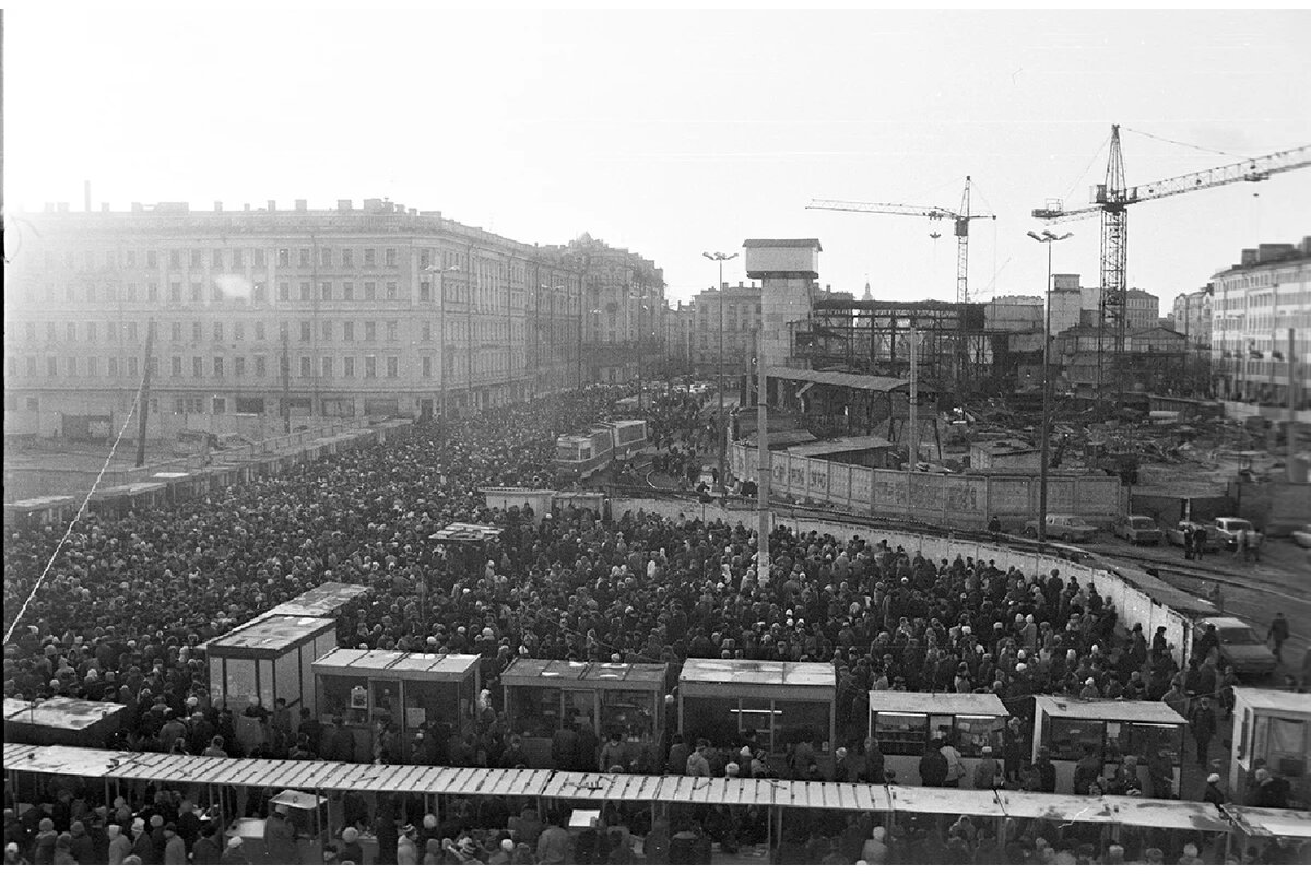 Барахолка на Сенной. Из открытых источников сети
