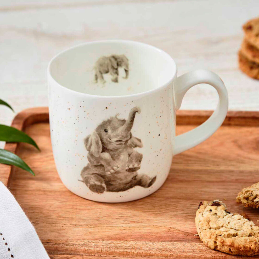 «Да ты же слонёнок! Только в шубе…» — удивлялась героиня мультика про мамонтёнка. Слонёнок Wrendale Designs тоже выглядит пушистым и умиляет нас так же, как любимая история из детства