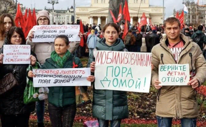 Комитет по вопросам законности, правопорядка и безопасности Петербурга отказал женам мобилизованных россиян в проведении митинга за возвращение мужей из зоны СВО.