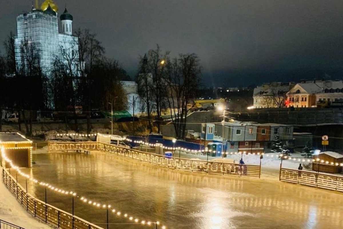    К 1 декабря каток в Финском парке Пскова будет готов к заливке