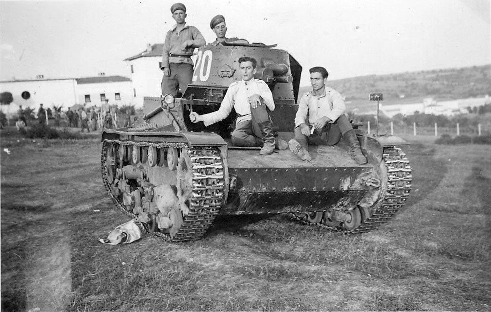 Один из восьми Vickers Mk.E type B, которые продали в Болгарию.