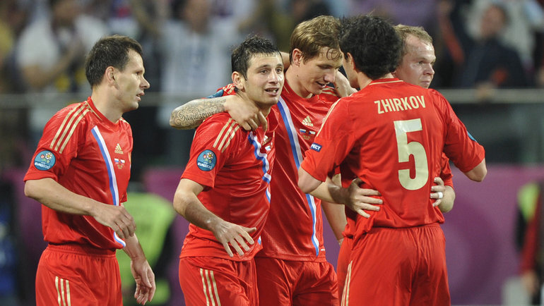    Константин Зырянов, Алан Дзагоев, Роман Павлюченко, Юрий Жирков и Александр Анюков.Александр Федоров.