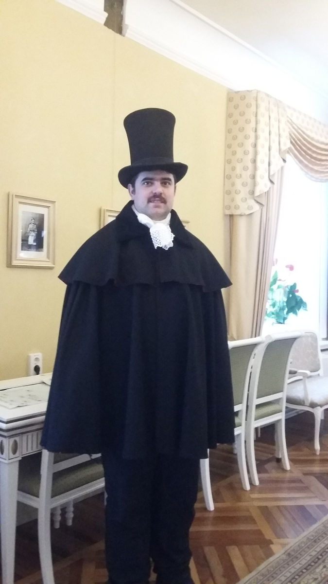 А Александр Сергеевич плохому не научит!