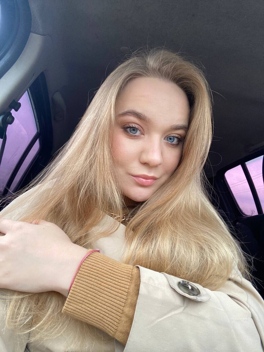 Как грустно смотреть на лучшую версию себя. Ну, ничего, похудею и ещё лучше буду!