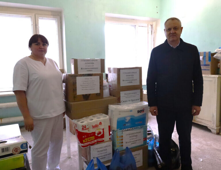    В военный госпиталь в Тоцком-2 доставили гуманитарную помощь из Красногвардейского района Кристина Просвиркина