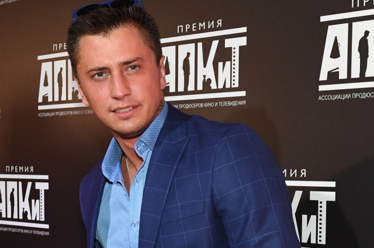    Прилучный с женой начали съемки комедии «Неприличные гости»