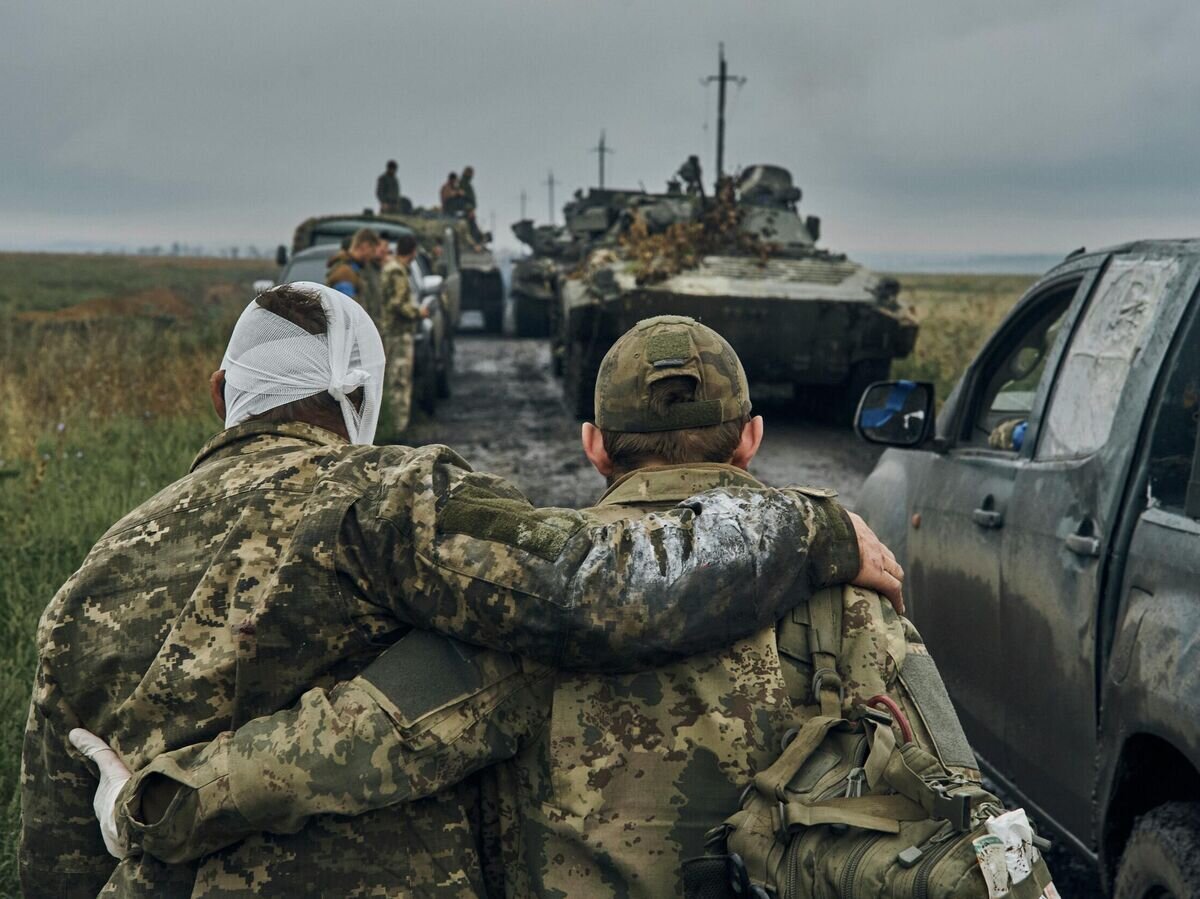    Раненые украинские военнослужащие© AP Photo / Kostiantyn Liberov