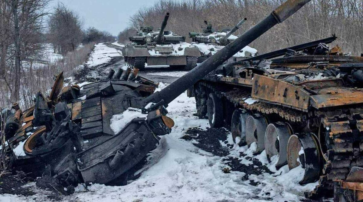 Появилась новая позиция в рейтинге русских военачальников. Украинские военные оказались в ловушке у села Крынки на левом берегу Днепра. Под Купянском и Бахмутом складывается тяжелая ситуация.-3