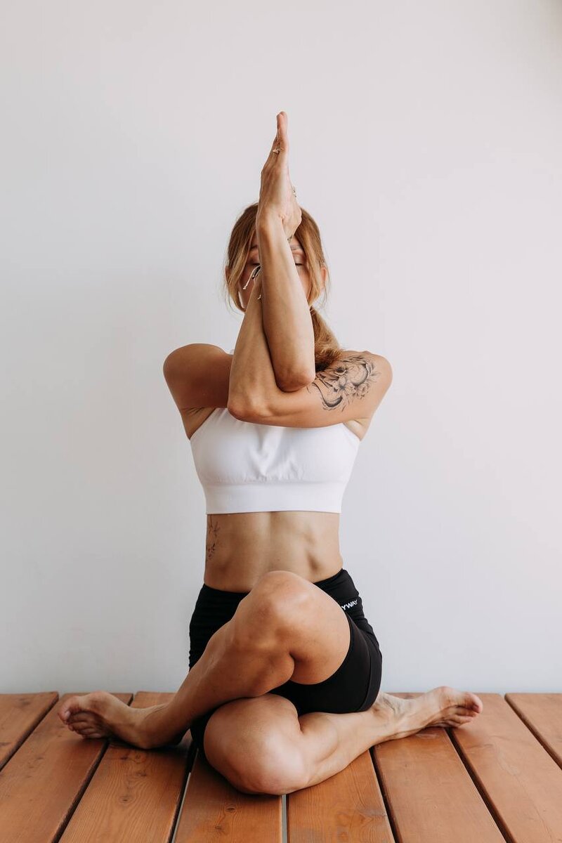 Валерия Харичкина - сертифицированный преподаватель йоги с 15-ти летним стажем