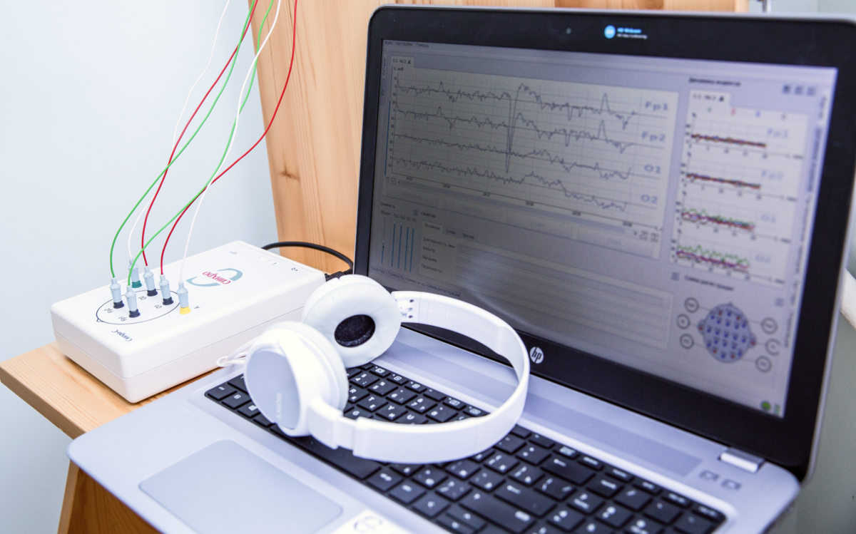 Биоаккустическая коррекция головного мозга. Оборудование Синхро-С.