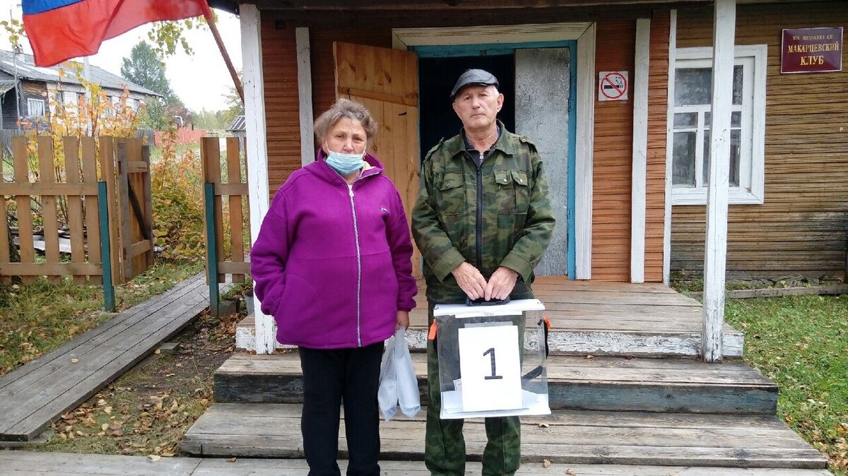 В лесном поселке Макарцево местные чиновники признали ремонт клуба  нецелесообразным | Анатолий Кочетов LIVE | Дзен