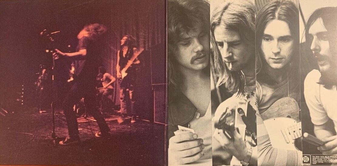Группа Status Quo в 1971 году. Фото взято с альбома группы "Dog of Two Head" (1971 г.)