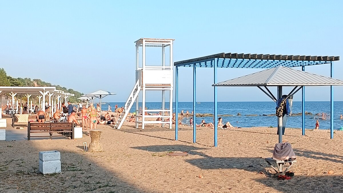 Пляж, Таганрог. Фото автора канала "Ксения в творческих поисках смысла"