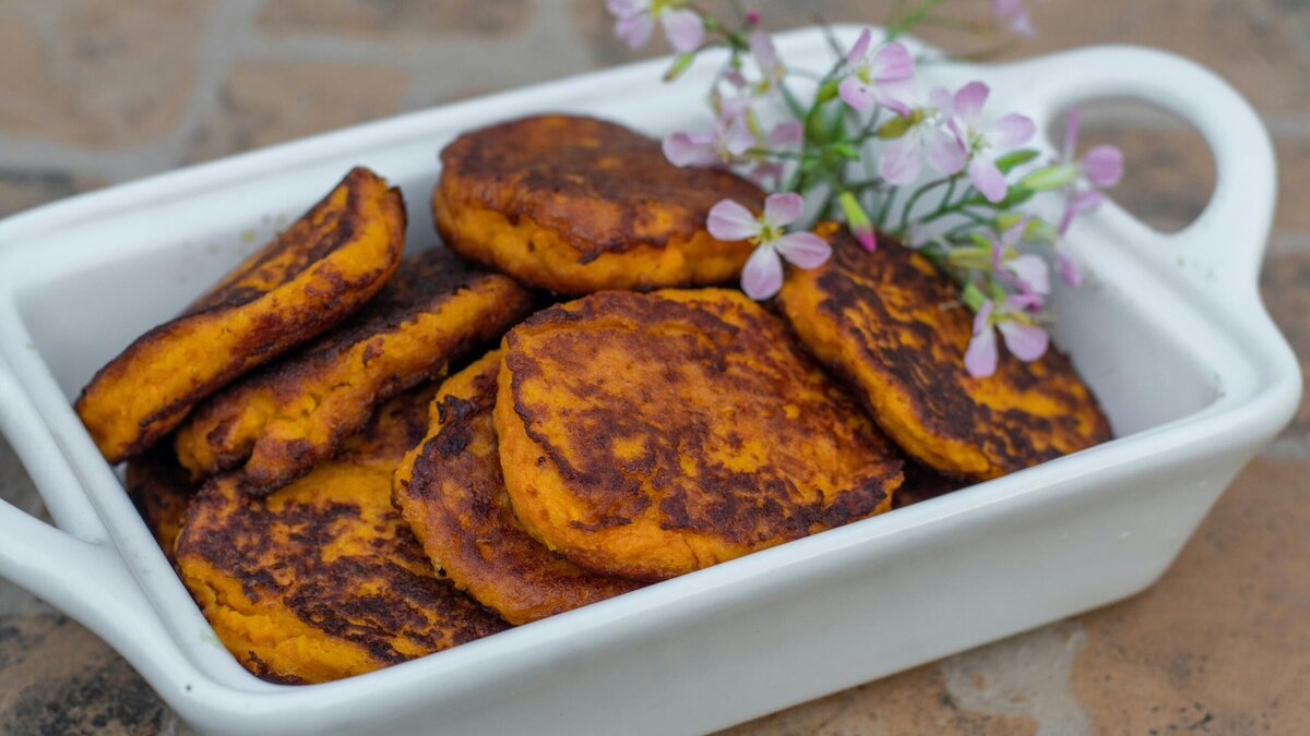    Что добавить в рыбный фарш, чтобы котлеты получились сочными: совет шеф-повара© Unsplash / Наталья Гусакова