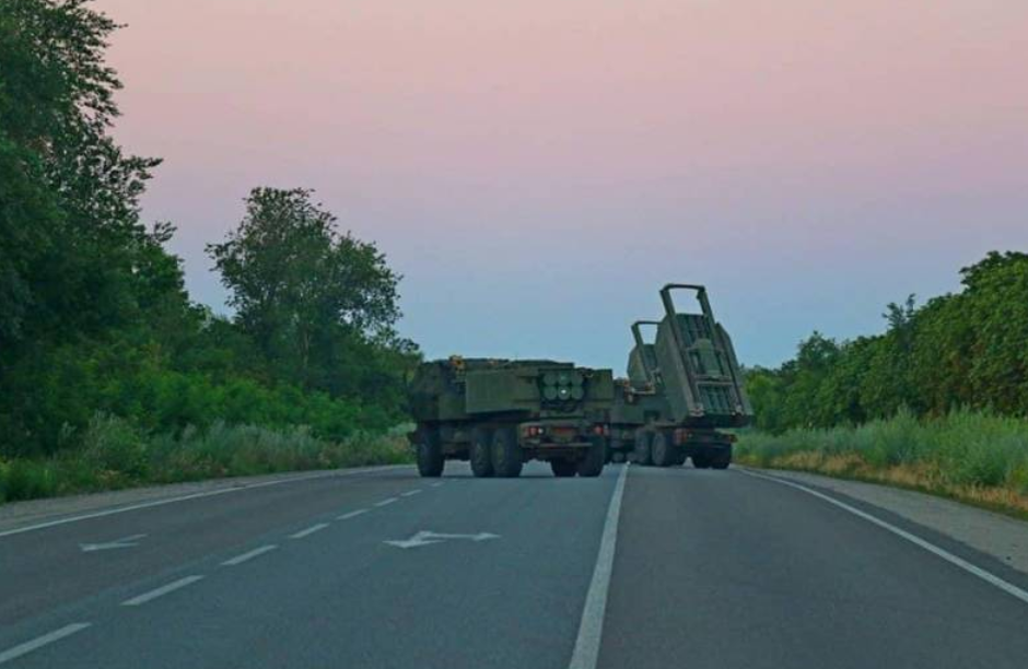 Комплексы "Хаймарс"  в зоне боевых действий. Фото АР