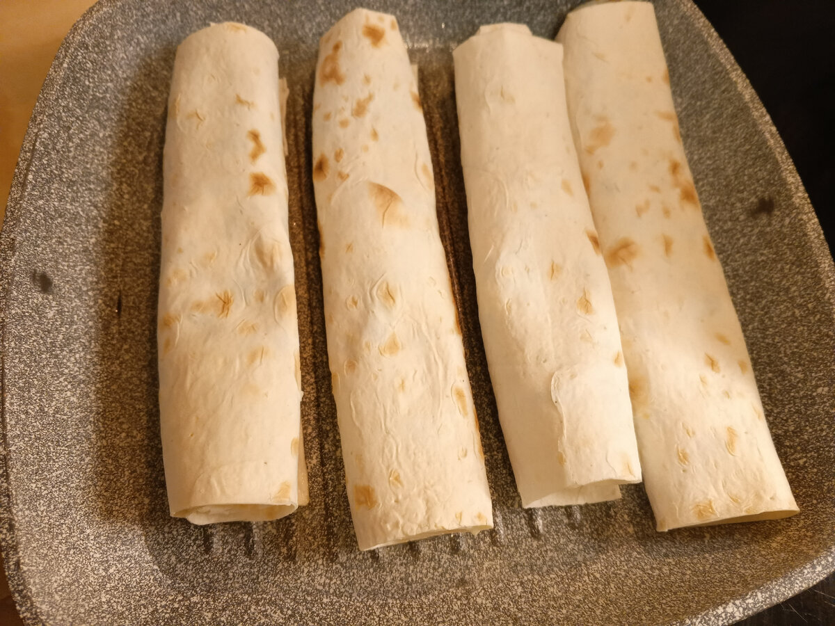 Жареные трубочки из лаваша с сыром | Рецепты с фото | Дзен