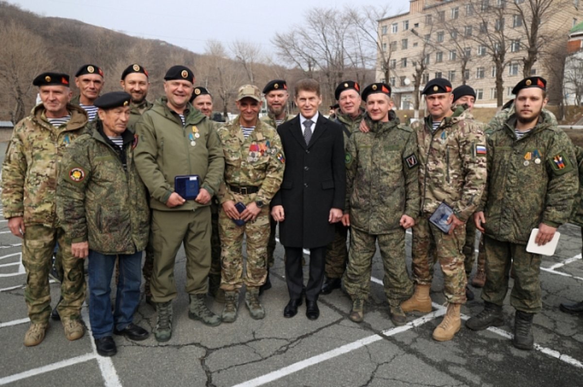    В Приморье бойцы отряда «Тигр» получили медали «За храбрость»