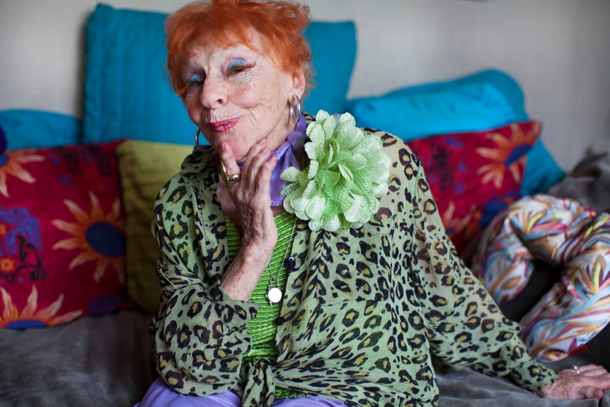 почему-то Надежда мне представилась именно такой)