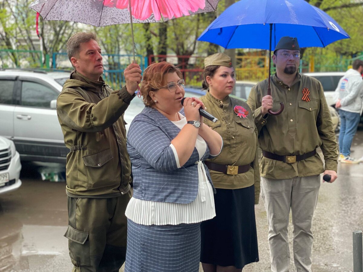 Чиновница в виде Христа, управдом в виде Родины. Показушные само-дуры. |  Забытые моряки | Дзен