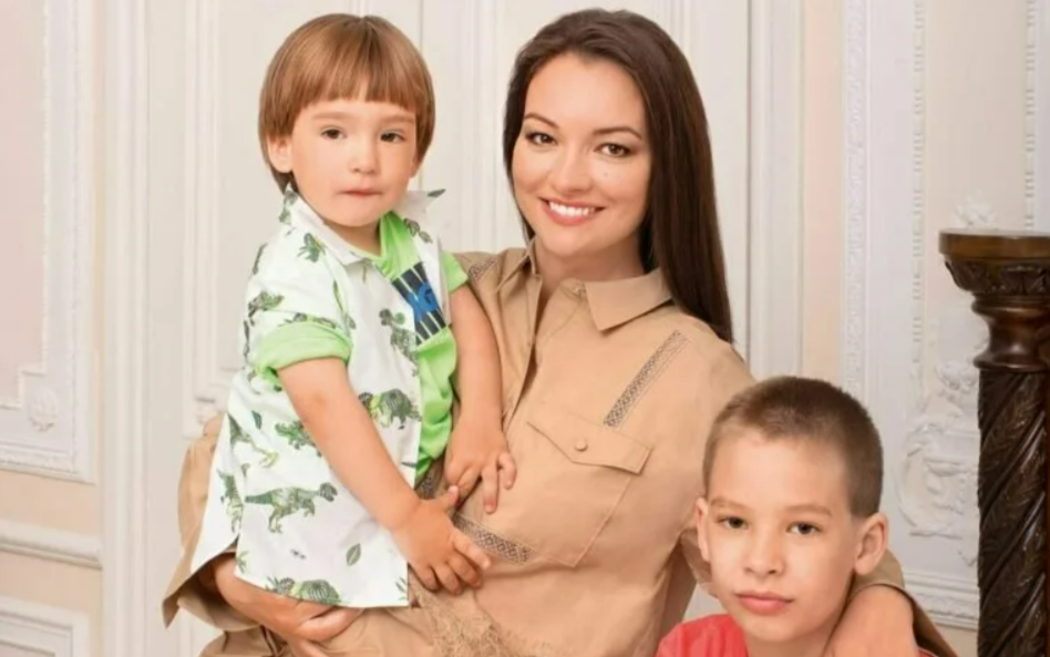 Ольга Павловец с сыновьями
