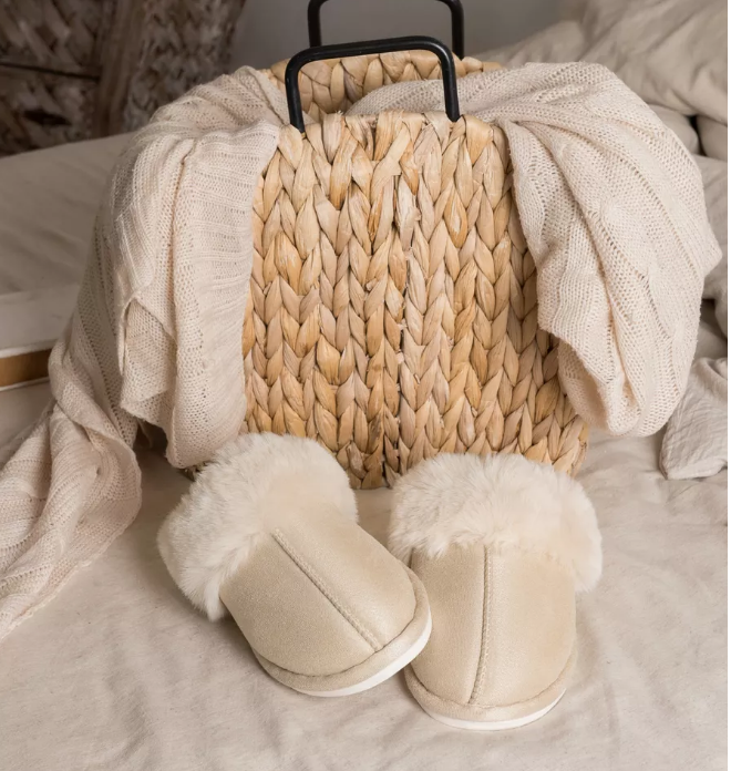 Даже искусственный мех сегодня выглядит дорого и очень натурально, уютно