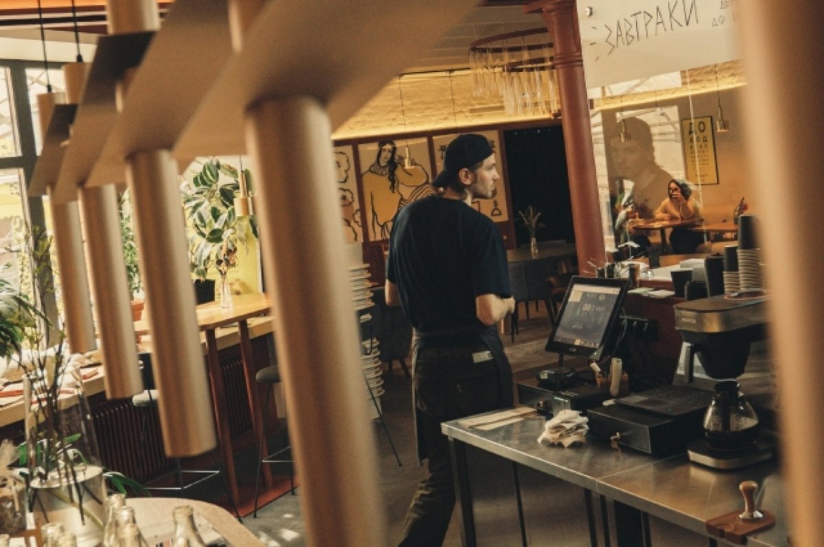    «Ночлежка» из-за убытков закрывает ресторан, где работали бездомные