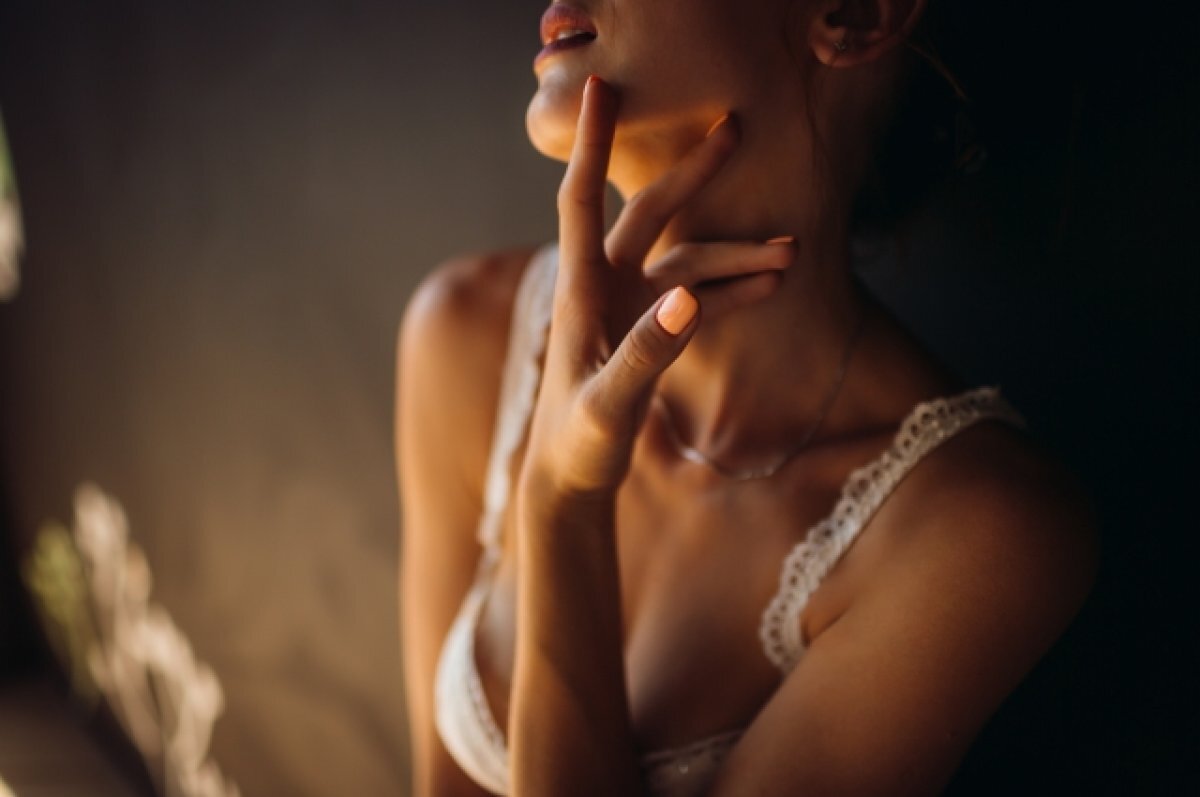    Жительница Новосибирска уволилась из банка и ушла в эскорт в 36 лет