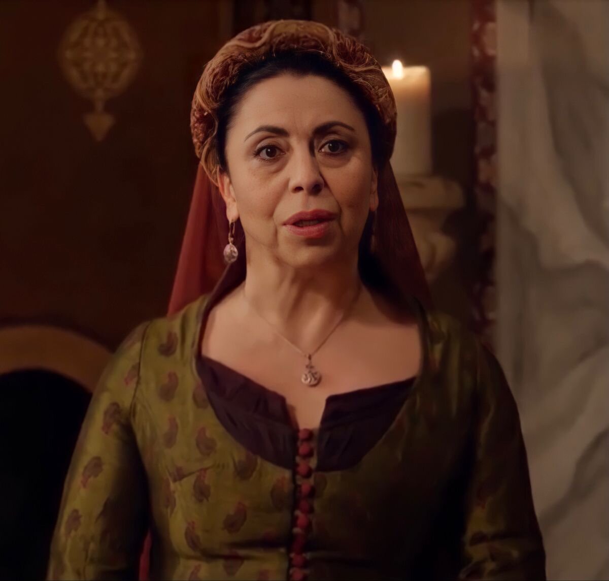 - Он туп, как пробка.