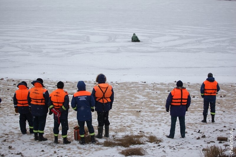    Учения прошли на Шексне. Их проводят дважды в год: перед ледоставом и ледоходом.