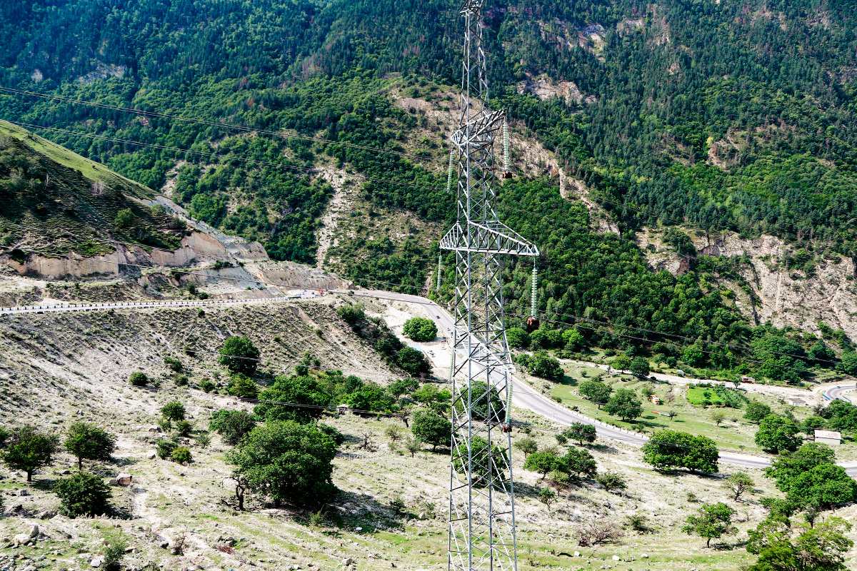Дорога в Гимринском ущелье 
Фото: Гебек Гебеков/ТАСС   
