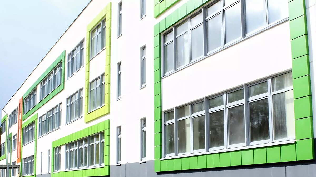     Вся внеурочная деятельность отменяется, об этом указали в администрации школы.