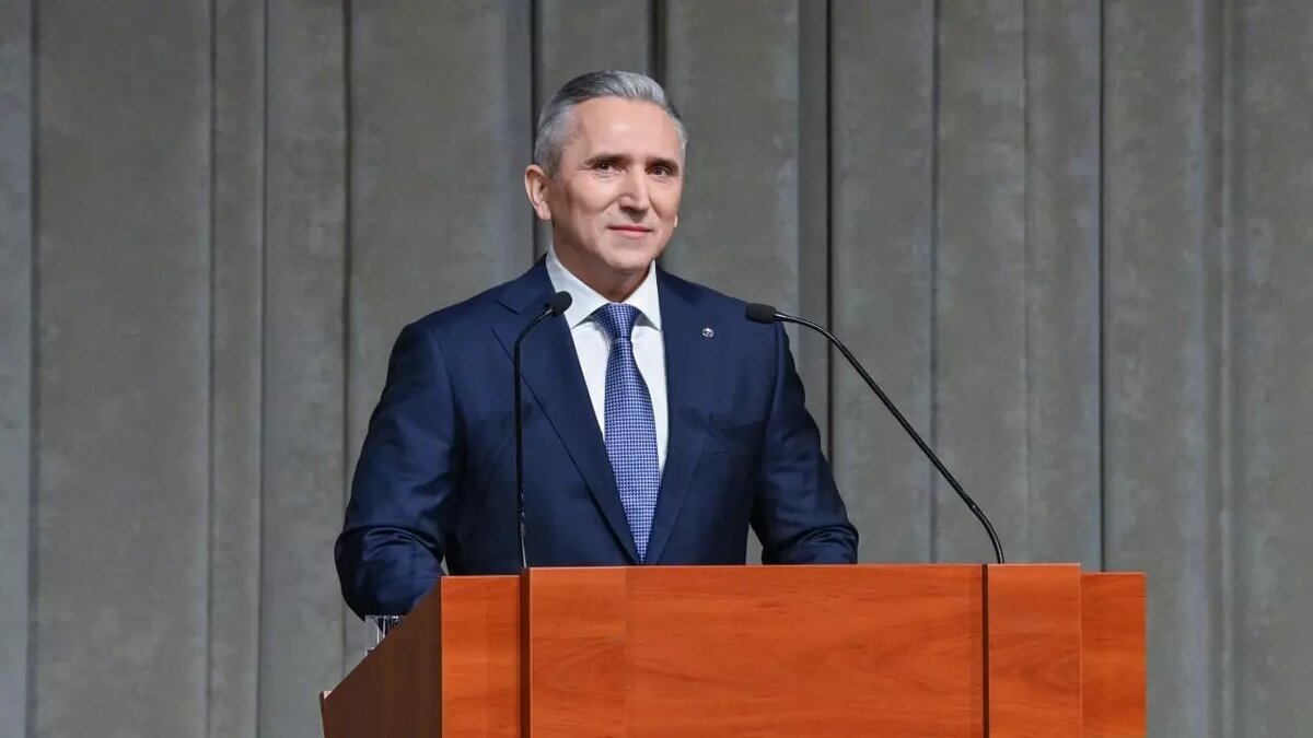     Губернатор Тюменской области на встрече с президентом России Владимиром Путиным обсудил ход подготовительных работ строительства новой объездной в Тюмени. Об этом глава региона рассказал во время своего ежегодного послания областным парламентариям.