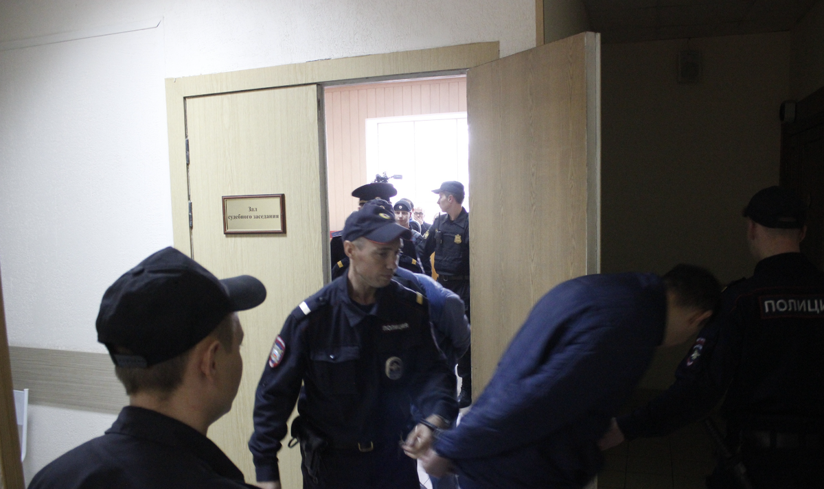 Попросили убраться дома за деньги. Двое отморозков изнасиловали и убили ...