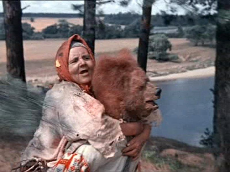 Медведь и человек. Иванушка медведь из морозко. Морозко 1964 старичок боровичок. Превратил в медведя. Превратил в медведя.