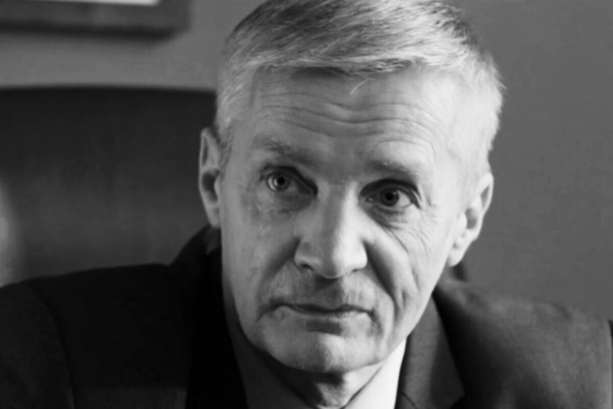     Умер от сердечного приступа актер сериалов «Мажор», «Нюхач» и «По законам военного времени» Александр Крыжановский