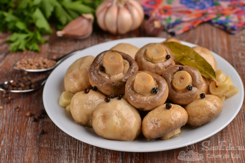 Маринованные шампиньоны Пятиминутка (готовятся очень просто и всего за 5 минут)