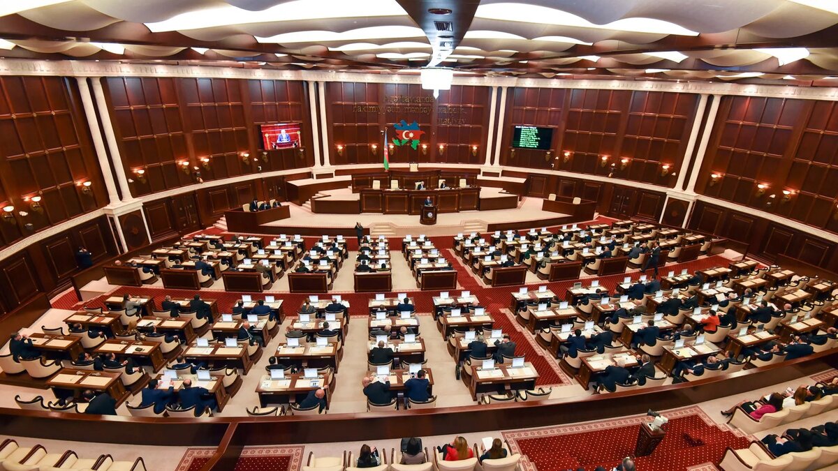 Милли меджлис Азербайджана ополчился против Сената США в связи с принятым 15 ноября американскими законодателями «Актом о защите Армении 2023 года».-2